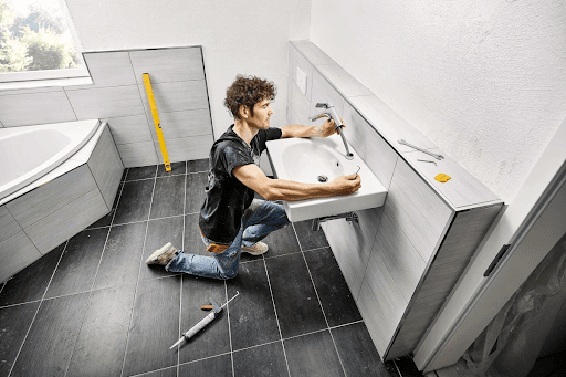 Von alt auf neu: Wie Sie Ihr Badezimmer in einen luxuriösen Raum verwandeln